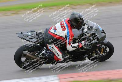media/Oct-16-2022-Fastrack Riders (Sun) [[609ae93014]]/Level 4/Session 2 Inside turn 9/